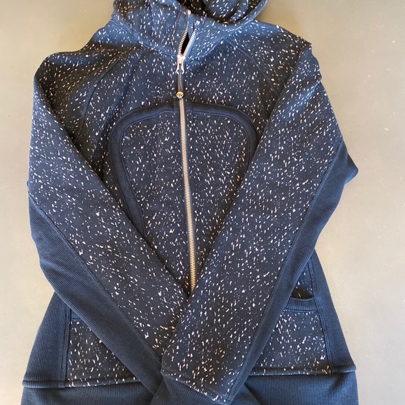 lululemon athletica Tops - Lululemon scuba hoodie